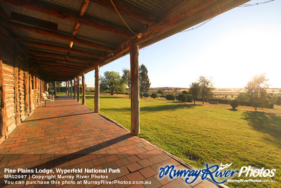 Pine Plains Lodge, Wyperfeld National Park