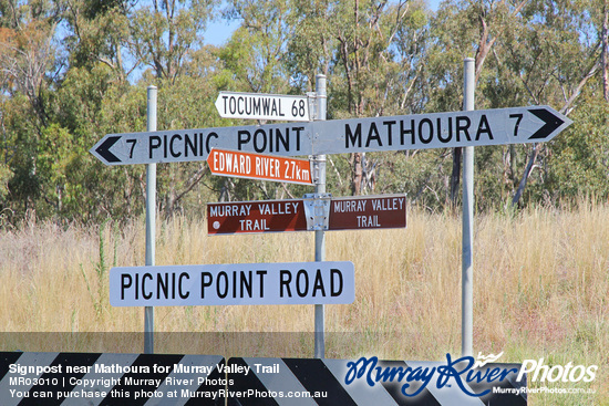 Signpost near Mathoura for Murray Valley Trail