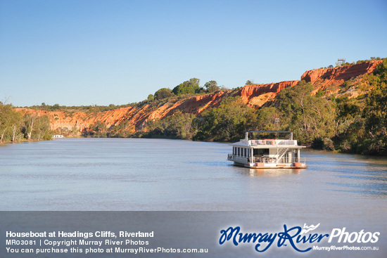 Houseboat at Headings Cliffs, Riverland