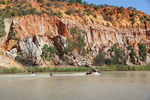 Kids kneeboarding at Headings Cliffs, Riverland