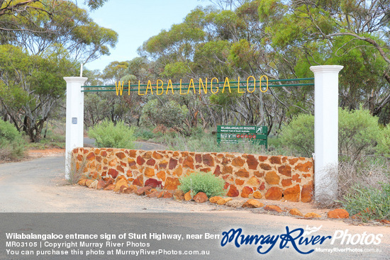 Wilabalangaloo entrance sign of Sturt Highway, near Berri