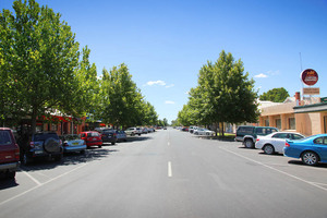 Darling Lane, Wentworth