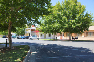 Darling Lane, Wentworth