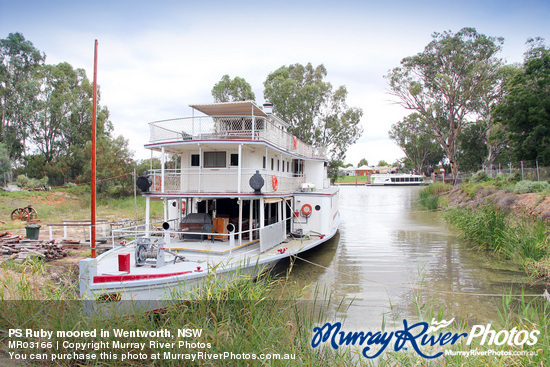 PS Ruby moored in Wentworth, NSW