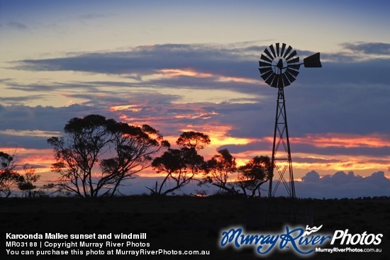 Karoonda Mallee sunset and windmill