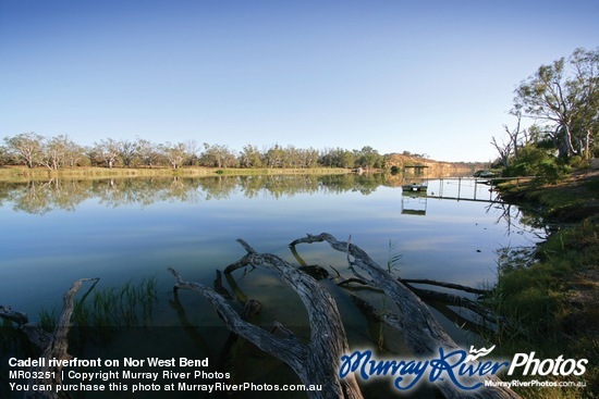 Cadell riverfront on Nor West Bend