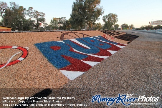 Welcome sign by Wentworth Shire for PS Ruby