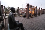 Captain John Egge statue at Wentworth Wharf