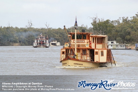 Akuna Amphibious at Dareton