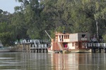 Akuna Amphibious at Mildura Wharf