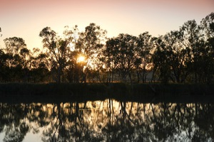 Sunrise on the Murray River at Kingston-on-Murray