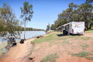 Caravanning at Moorook, Riverland