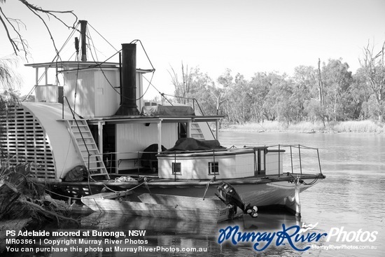 PS Adelaide moored at Buronga, NSW