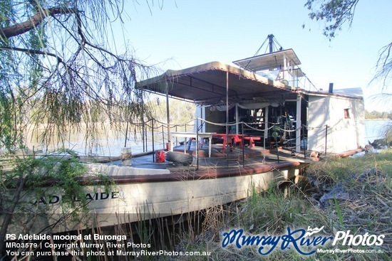 PS Adelaide moored at Buronga