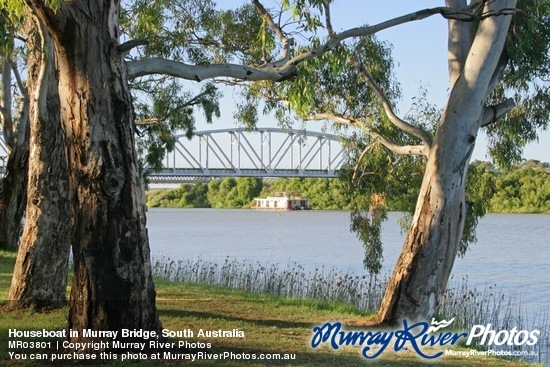 Houseboat in Murray Bridge, South Australia