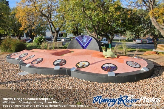 Murray Bridge Council sculpture