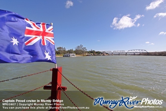 Captain Proud cruise in Murray Bridge