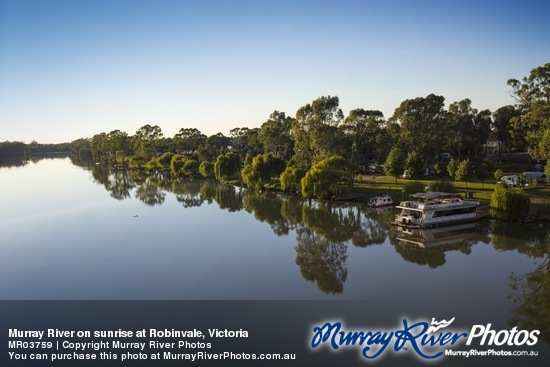 Murray River on sunrise at Robinvale, Victoria