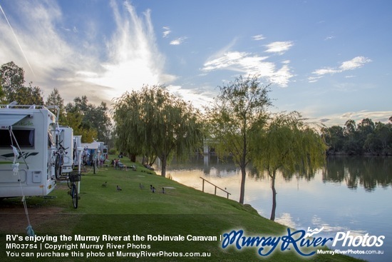 RV's enjoying the Murray River at the Robinvale Caravan Park, Victoria