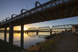 Sunrise over the Murray River at Murray Bridge