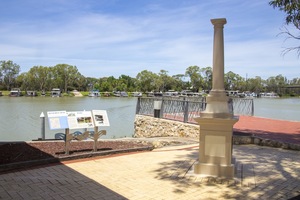 River boat trail sign and Capt. Charles Sturt monument, Berri