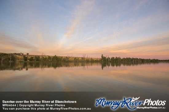 Sunrise over the Murray River at Blanchetown