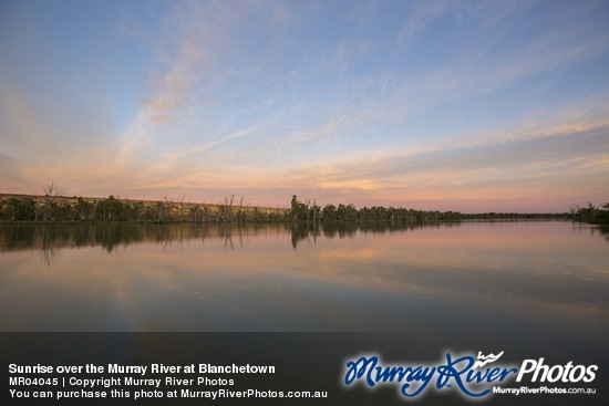 Sunrise over the Murray River at Blanchetown