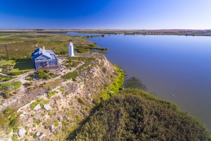 Point Malcolm Lighthouse, Narrung