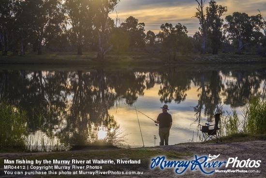 Man fishing by the Murray River at Waikerie, Riverland