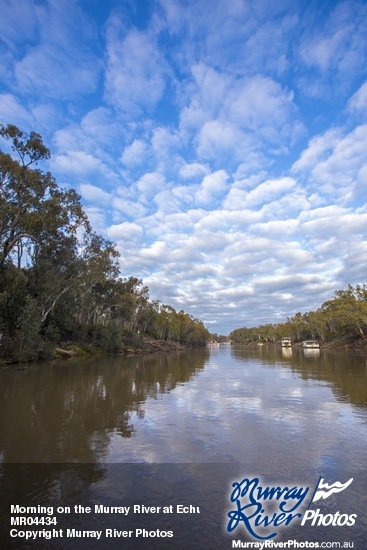 Morning on the Murray River at Echuca, Victoria