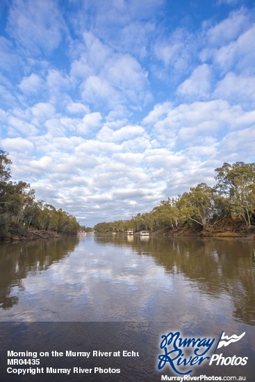 Morning on the Murray River at Echuca, Victoria