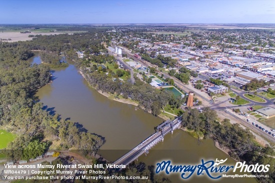 View across Murray River at Swan Hill, Victoria