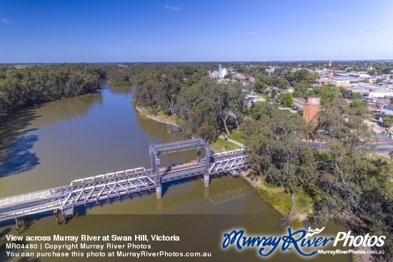 View across Murray River at Swan Hill, Victoria